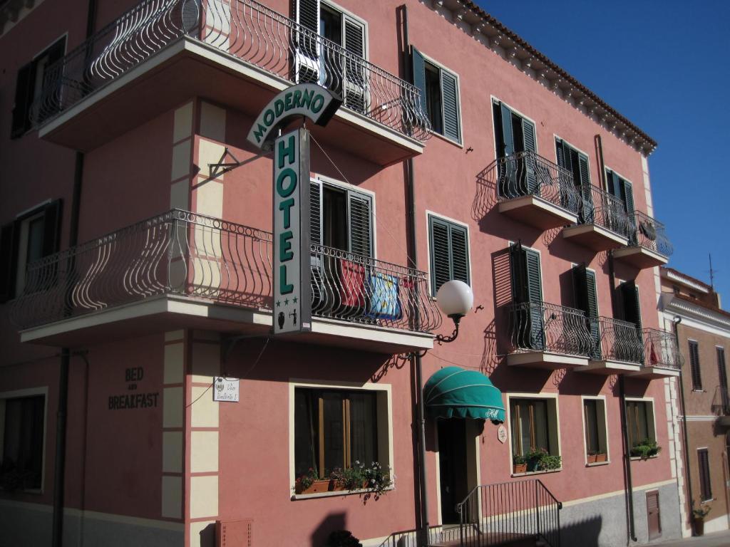 Hotel Moderno Santa Teresa Gallura Zewnętrze zdjęcie